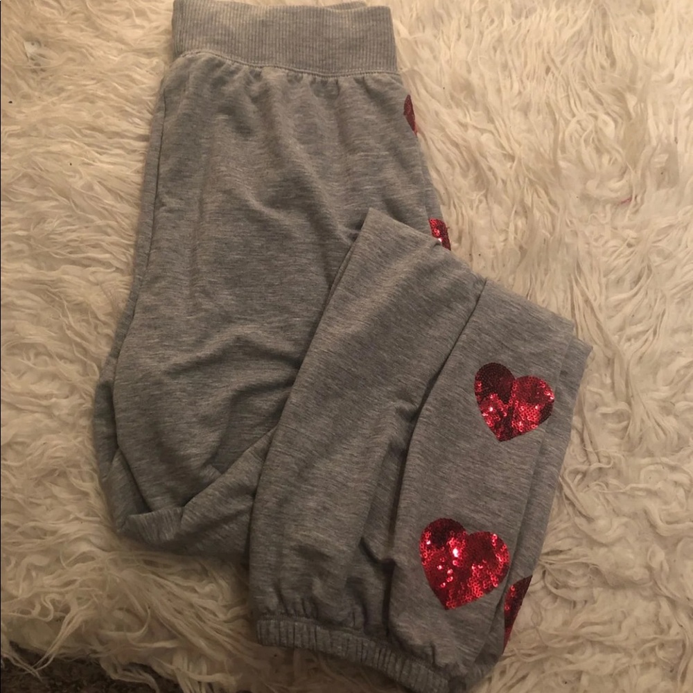 Red heart sequence vs joggers